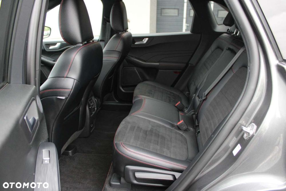 Ford Kuga - 25