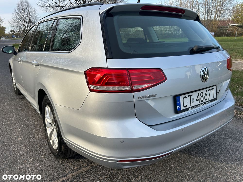 Volkswagen Passat 2.0 TDI SCR Comfortline - 3