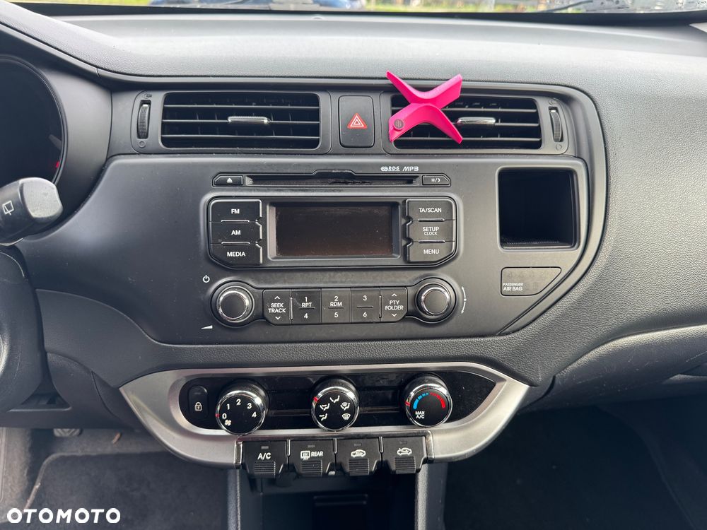 Kia Rio 1.2 Dream-Team Edition - 14