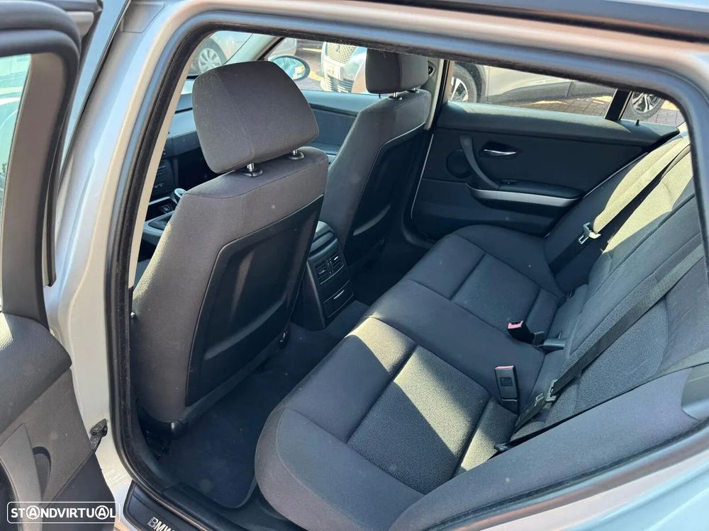 BMW 318 d Blue Performance - 9