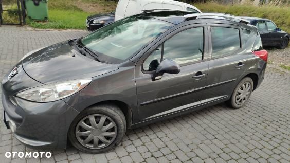 Peugeot 207 2009 photo 2
