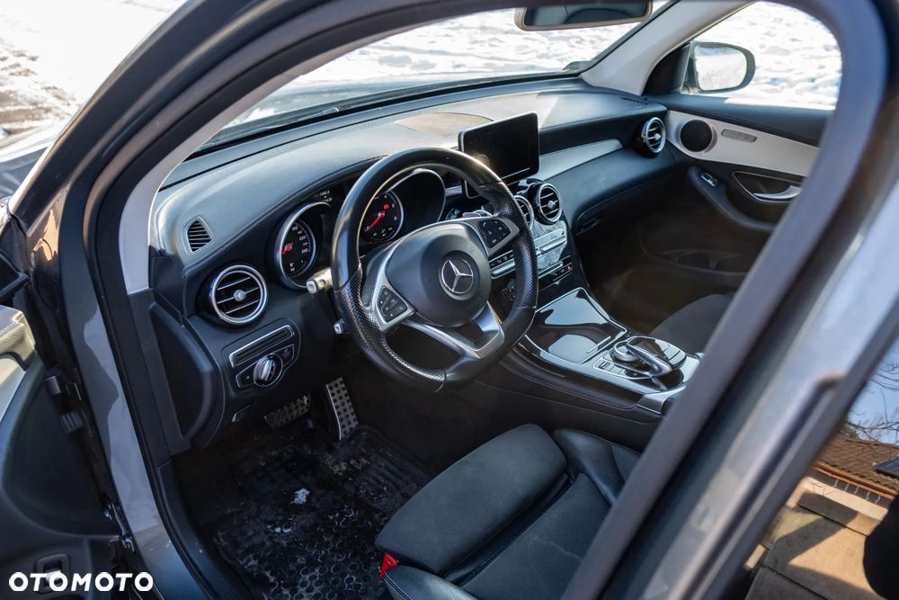 Mercedes-Benz GLC - 15