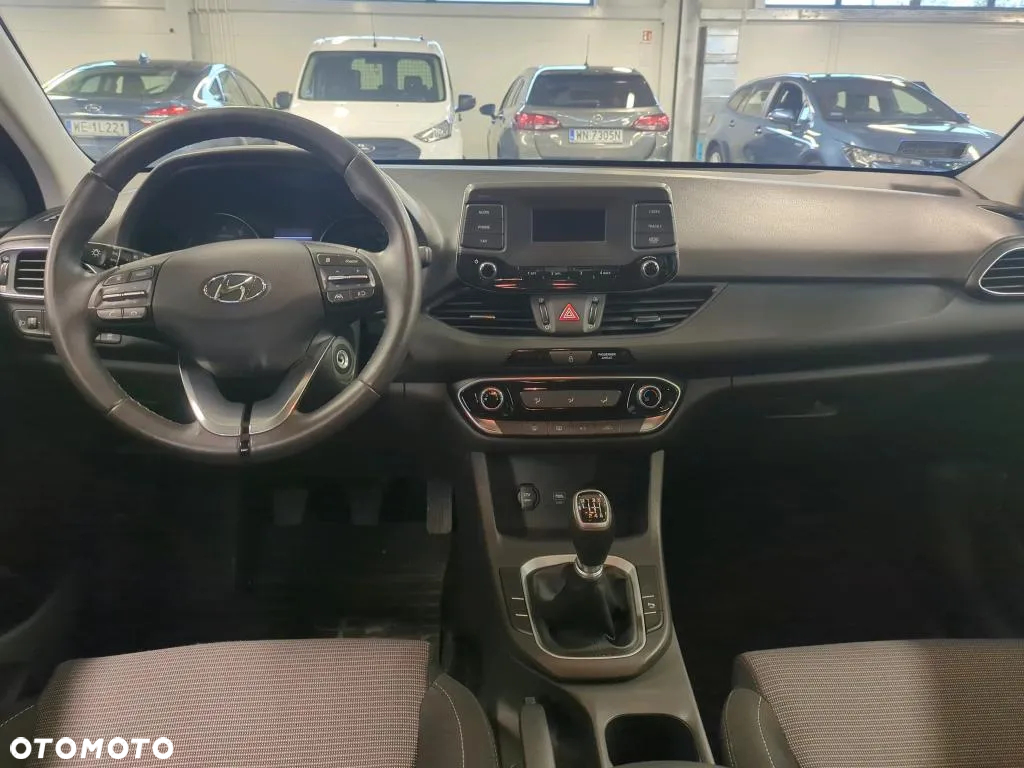 Hyundai i30 1.5 DPI Modern - 6
