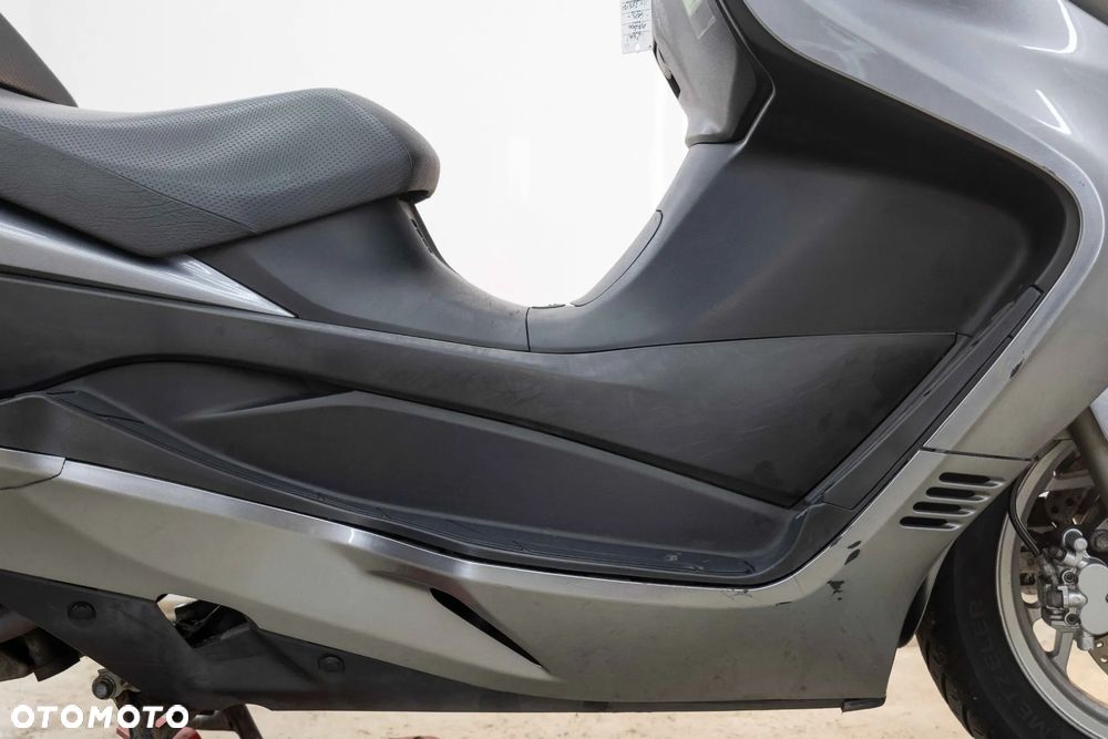 Suzuki Burgman - 12