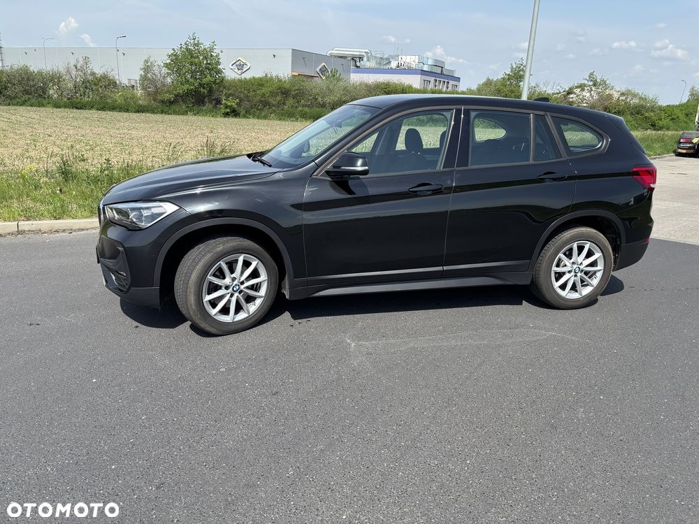 BMW X1 sDrive18d Sport Line - 19
