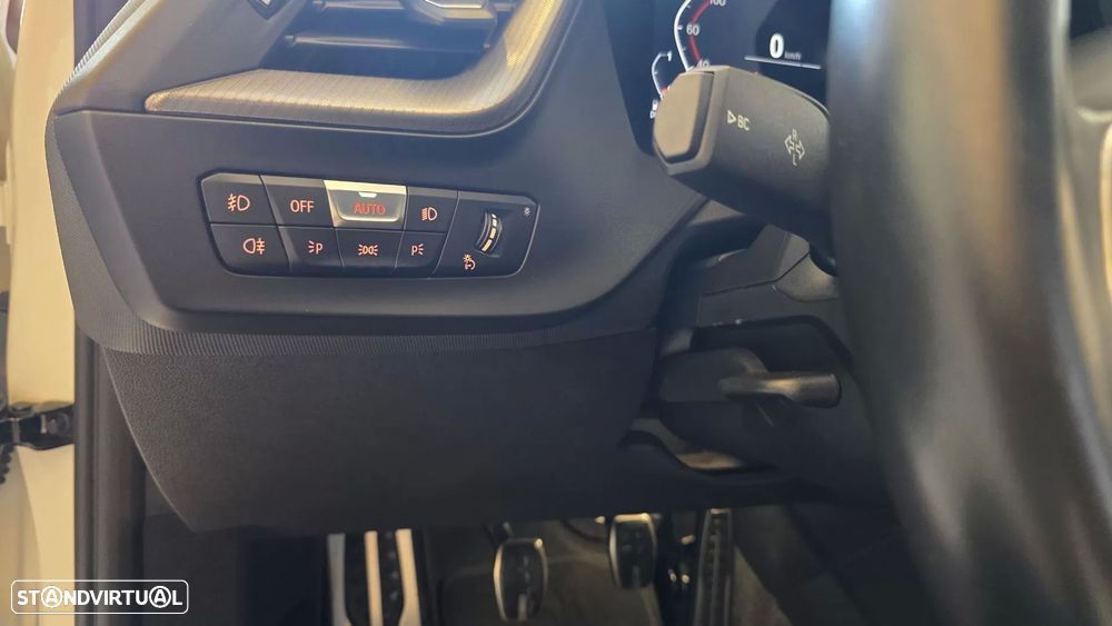 BMW 116 d Pack Desportivo M - 37