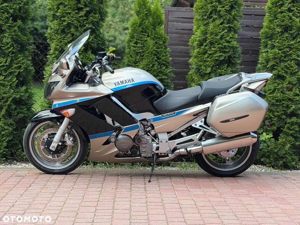 Yamaha FJR - 7