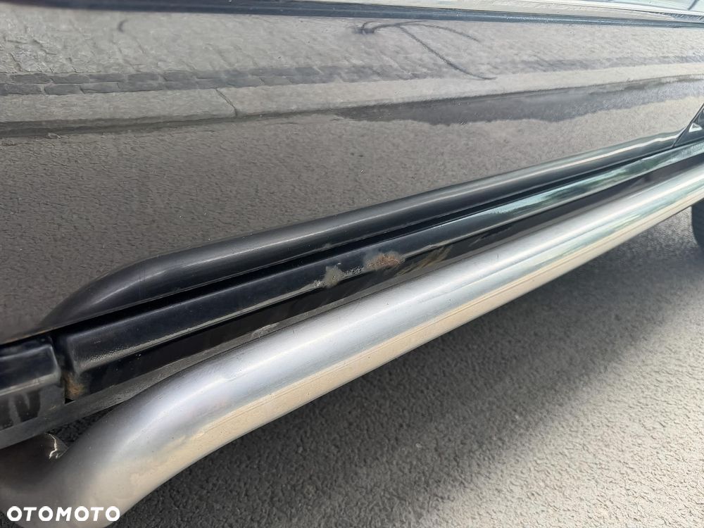 Jeep Cherokee 3.7L Limited - 12
