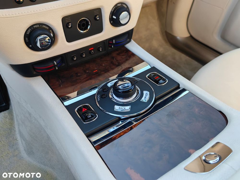 Rolls-Royce Ghost Standard - 30