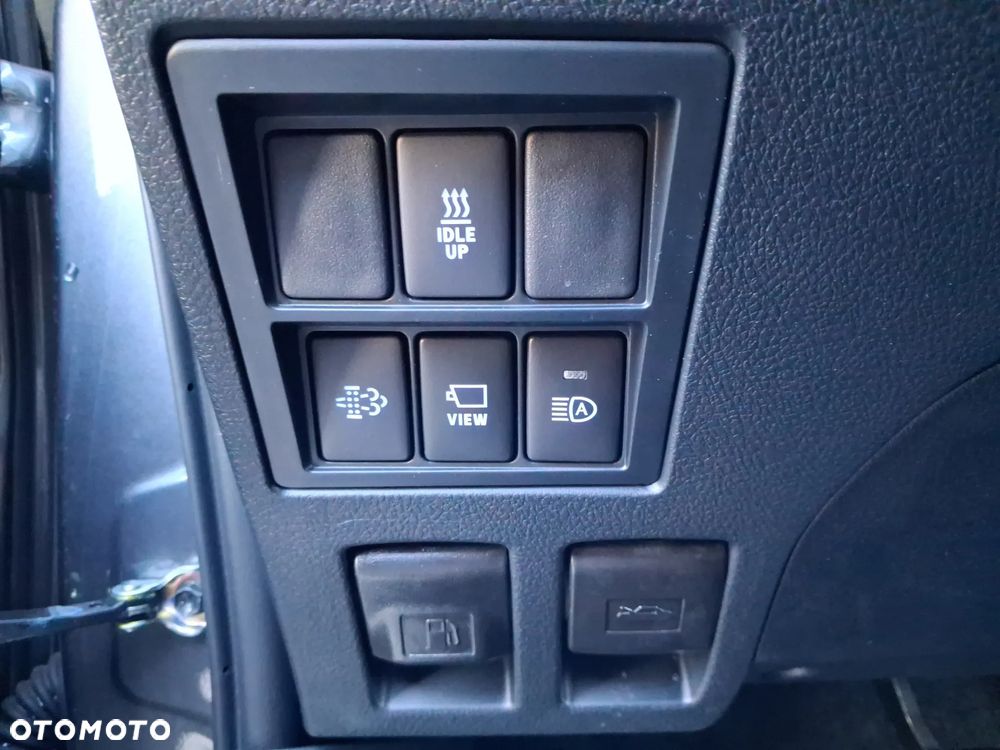 Toyota Hilux 2.8 D-4D mHEV Double Cab Executive 4x4 - 21