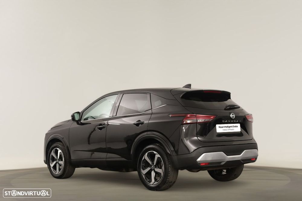 Nissan Qashqai 1.3 DIG-T N-Connecta Xtronic - 3