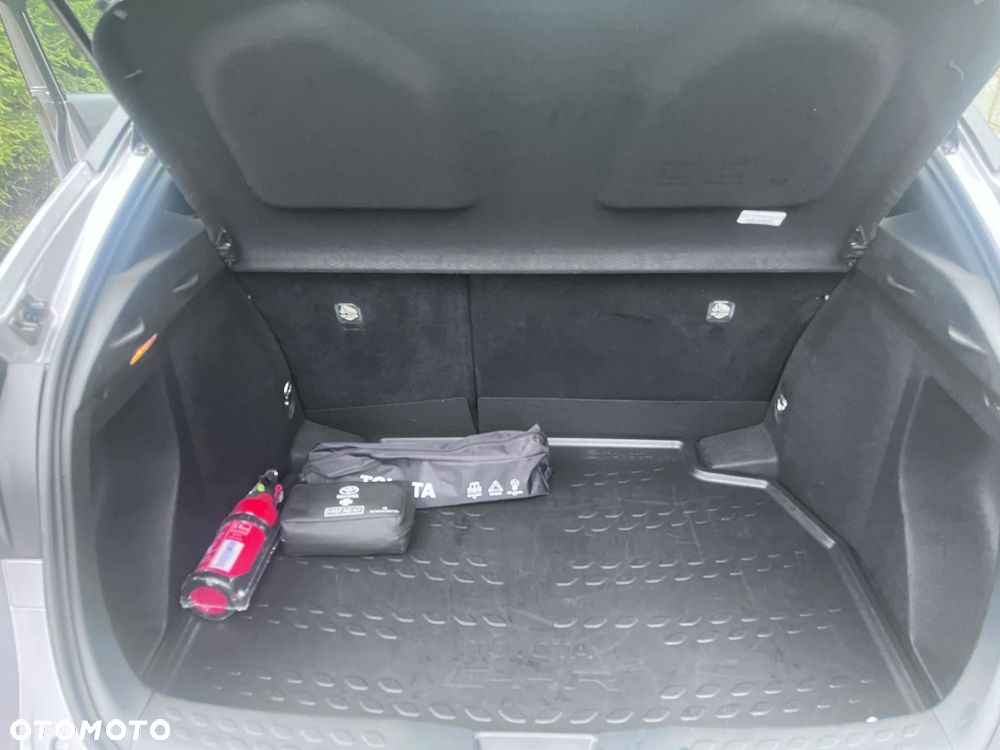 Toyota C-HR Business-Edition - 6