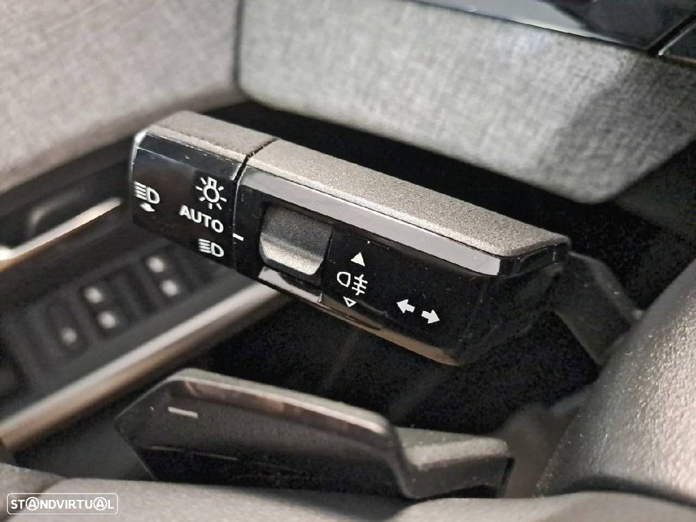 Peugeot 5008 1.2 Hybrid Allure e-DCS6 - 14