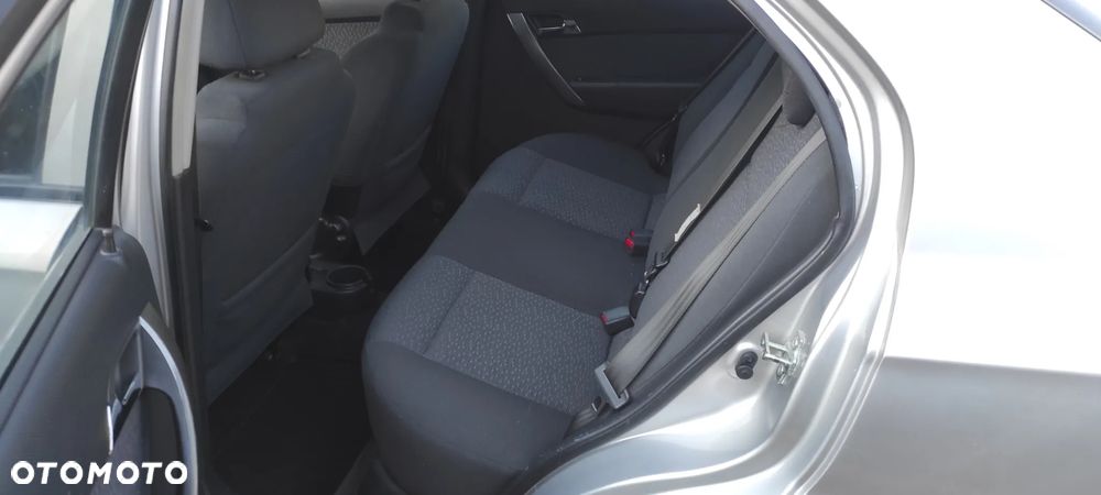 Chevrolet Aveo 1.4 16V Premium - 13