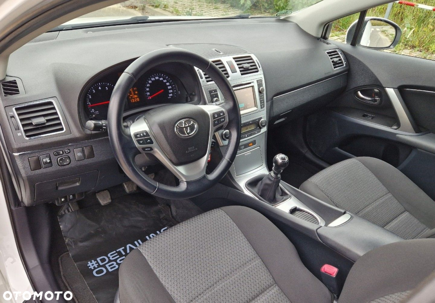 Toyota Avensis Combi 1.8 Business Edition - 20