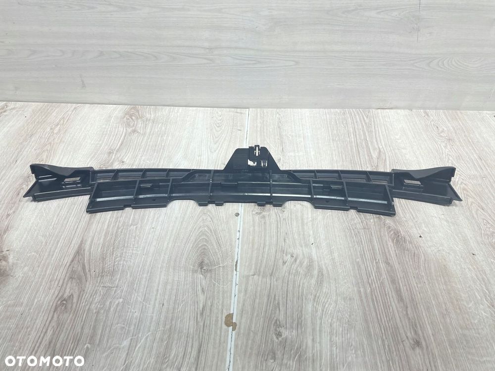PORSCHE 911 GT3 ŚLIZG ŚRODKOWY ZDERZAKA TYŁ 9GT807900 - 3