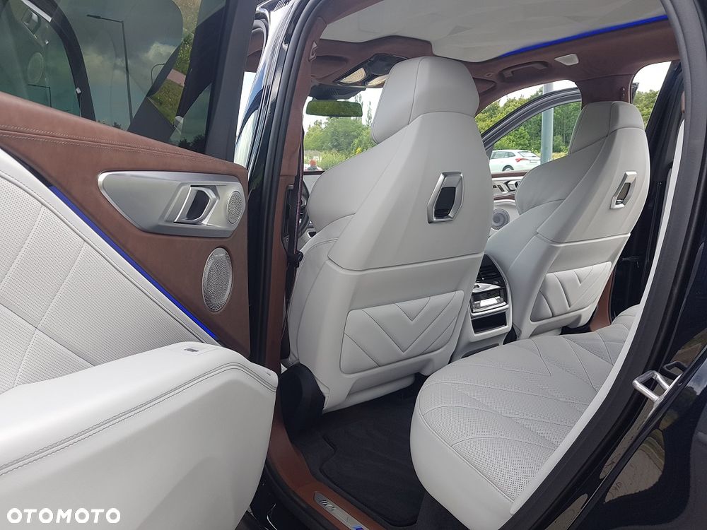 BMW XM - 31