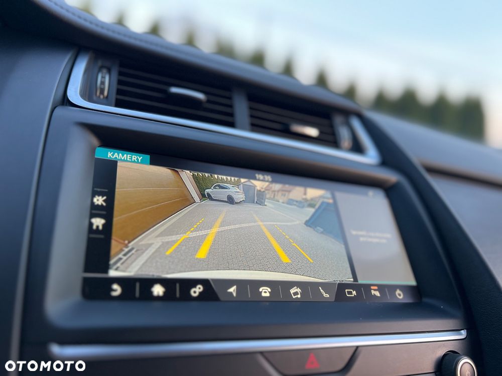 Jaguar E-Pace P200 AWD S - 13