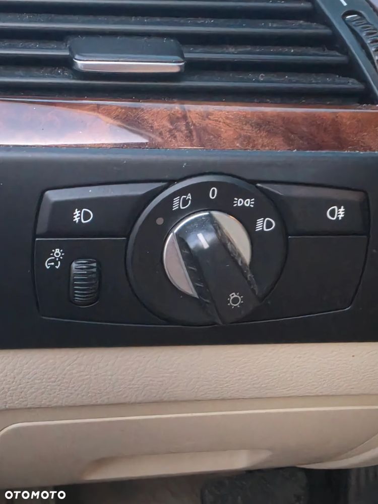 BMW Seria 5 525d - 15