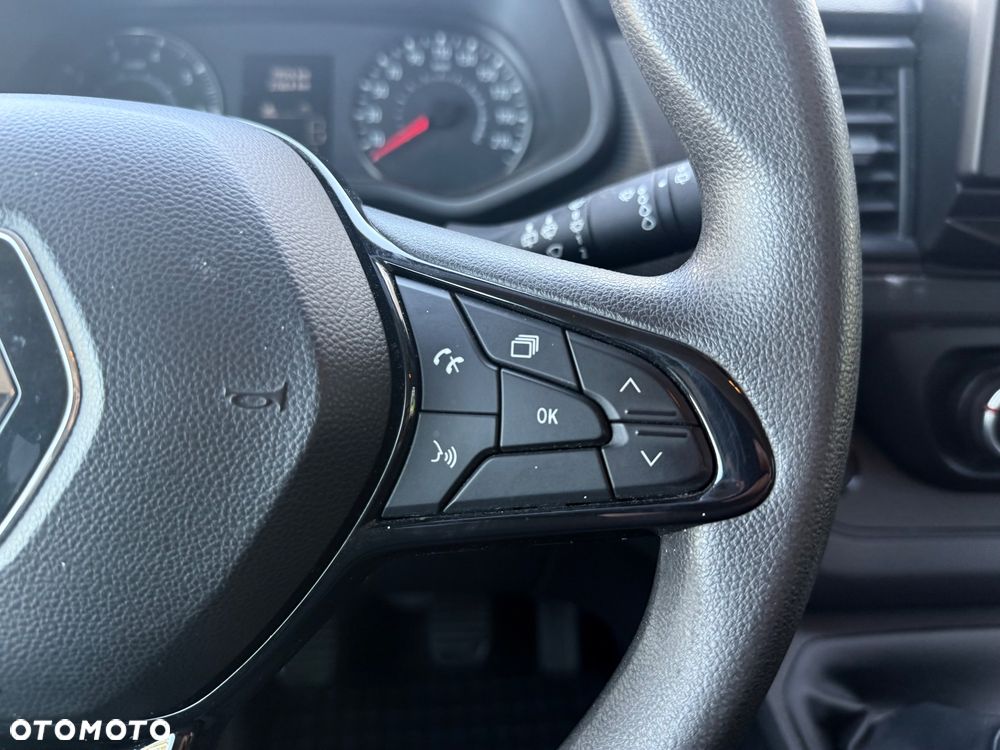 Renault Trafic Blue Grand Start - 19