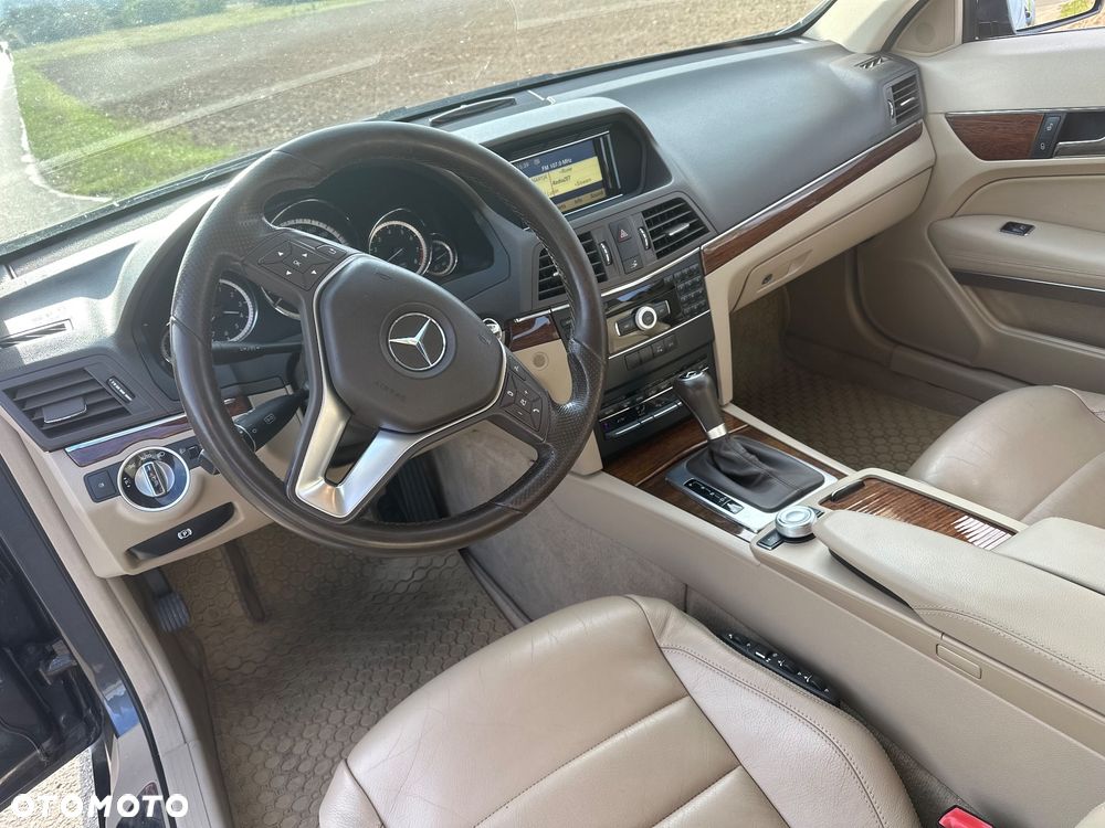 Mercedes-Benz Klasa E - 9