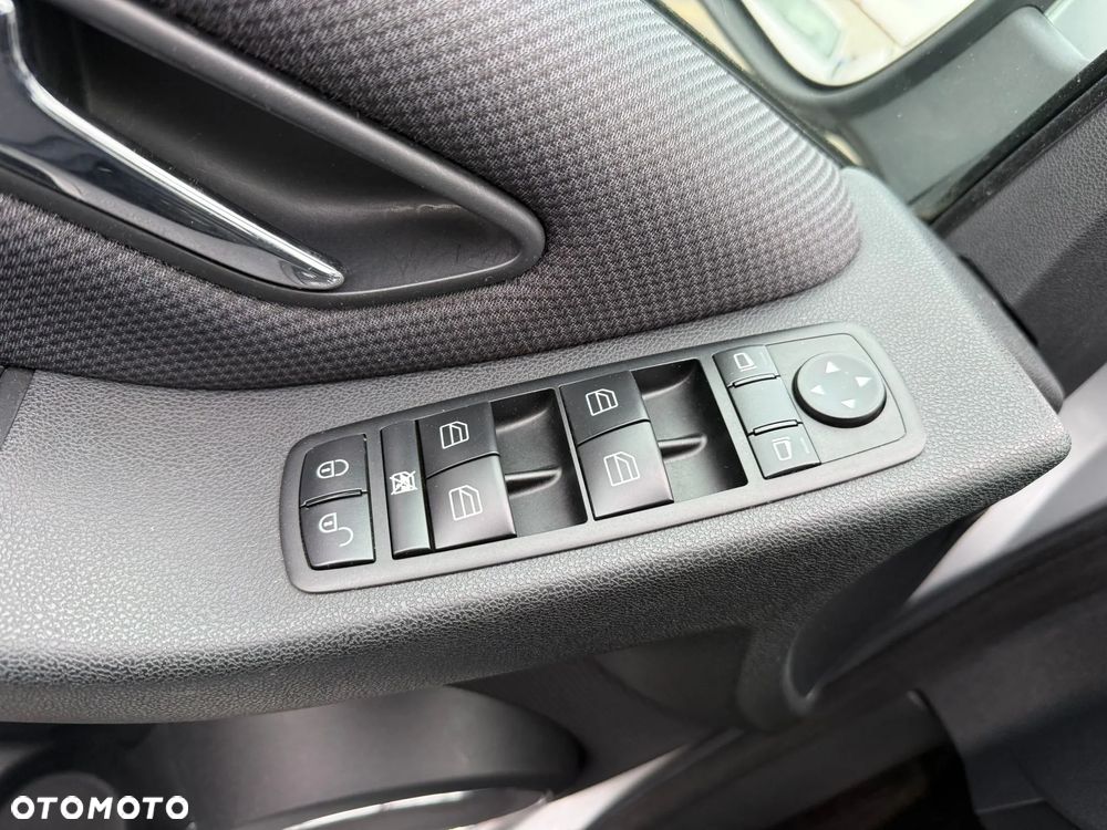 Mercedes-Benz Klasa A 170 Autotronic Avantgarde - 24