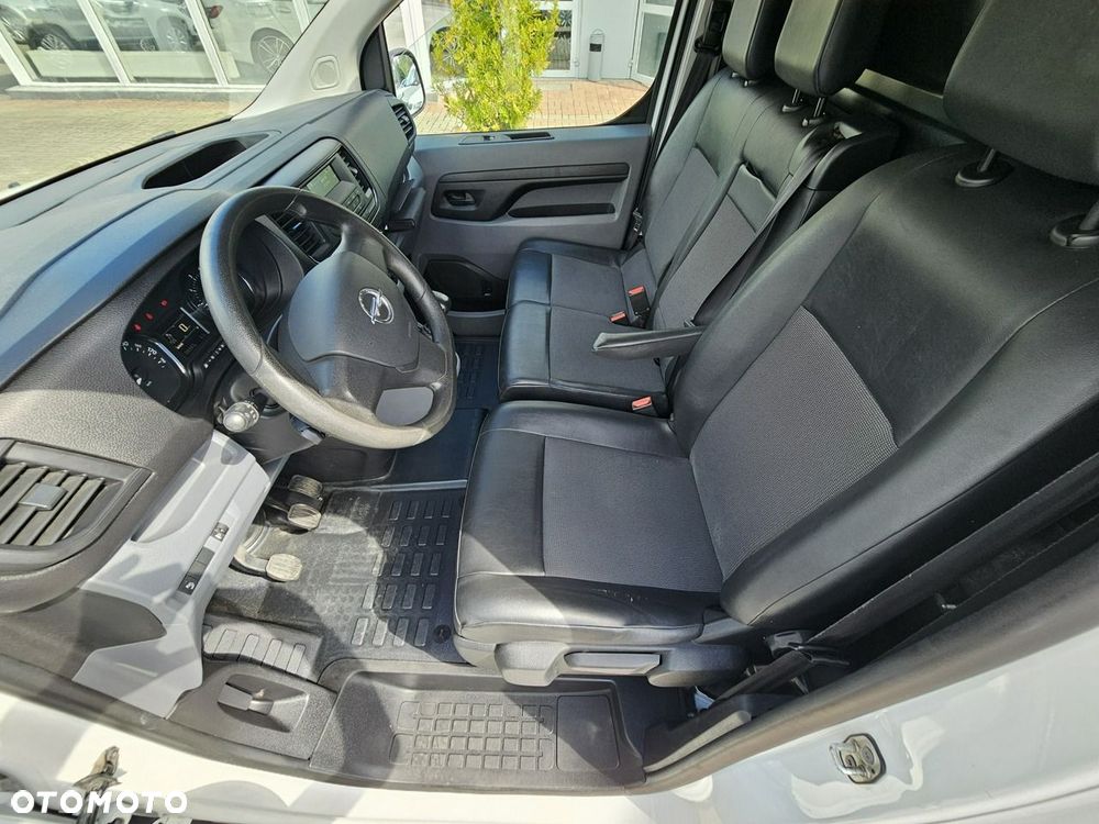 Opel Vivaro - 41