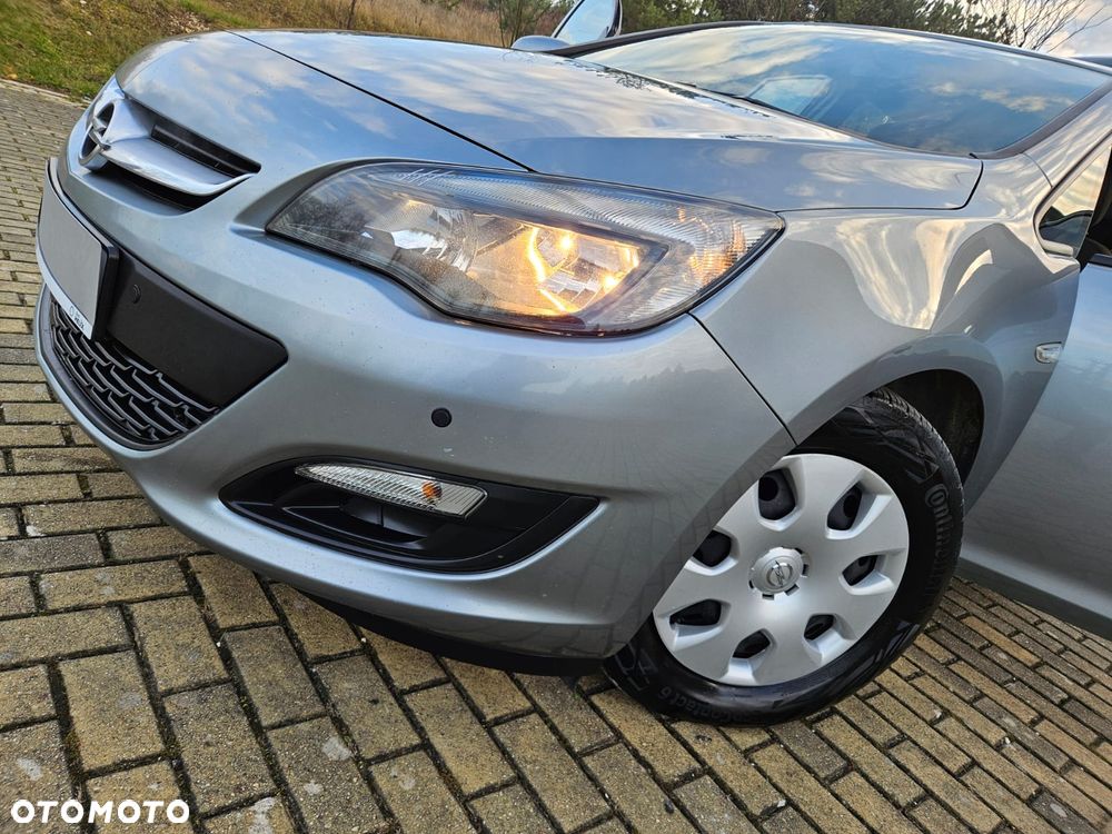 Opel Astra 1.6 CDTI Essentia - 34