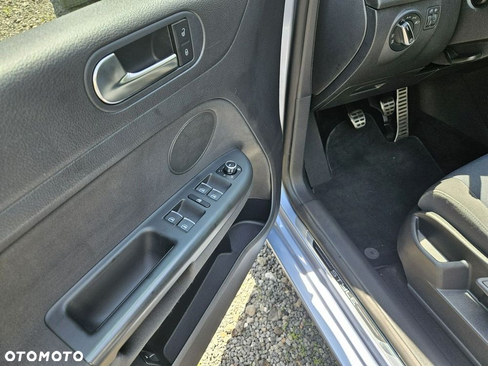 Volkswagen Golf Plus - 14