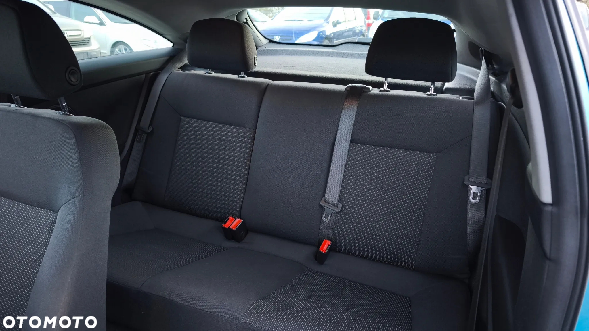 Opel Astra GTC 1.6 - 25