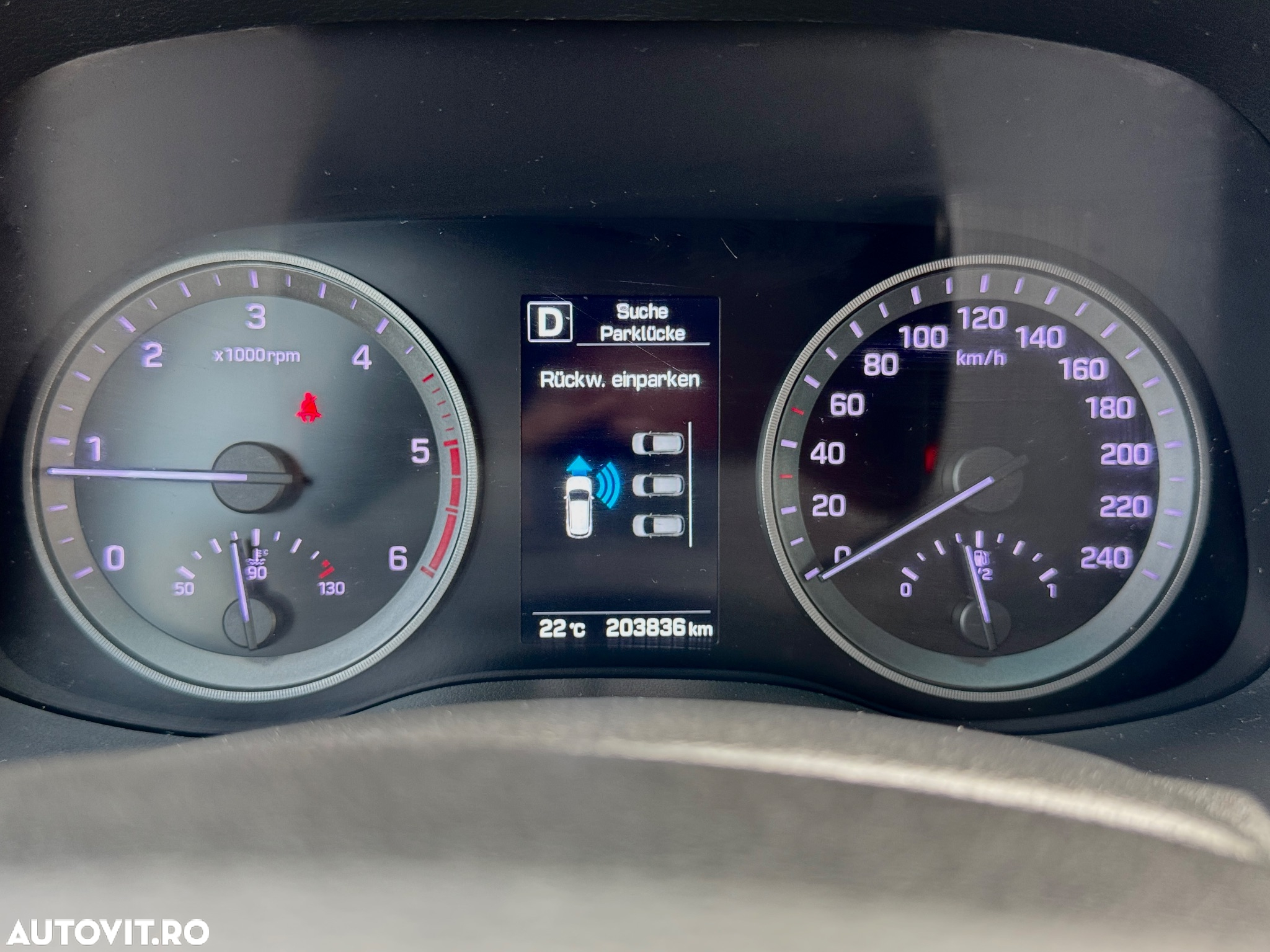 Hyundai Tucson 2.0 CRDI 4WD 6AT Premium+ - 34