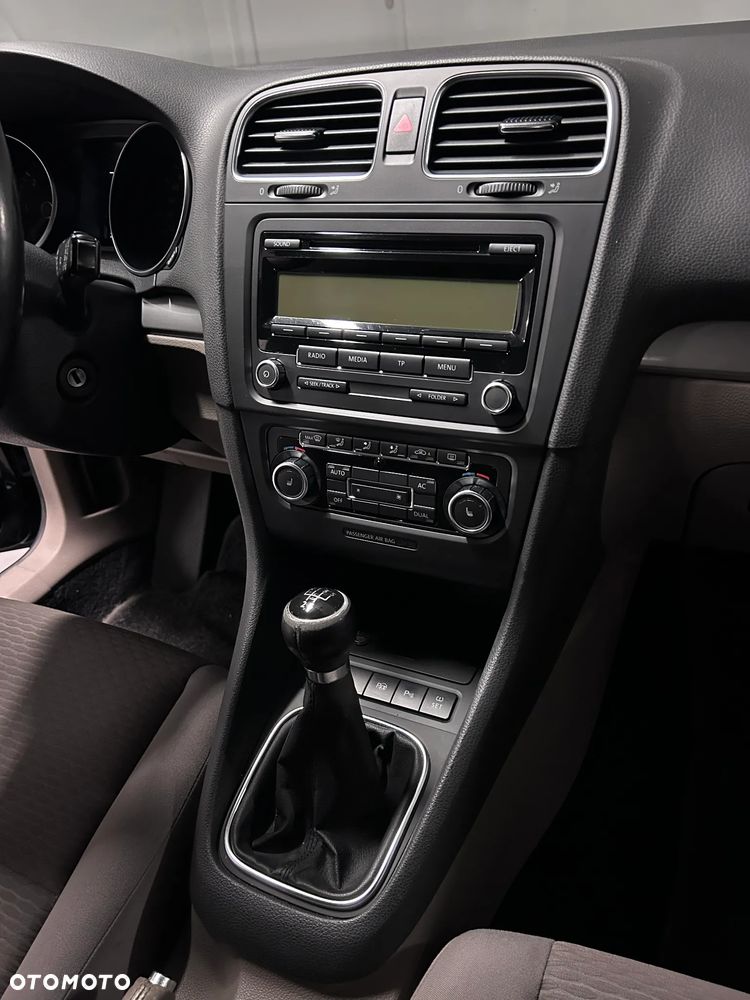 Volkswagen Golf 2.0 TDI Comfortline - 15