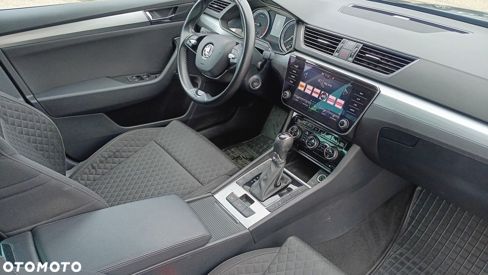 Skoda Superb 2.0 TDI SCR Ambition DSG - 14