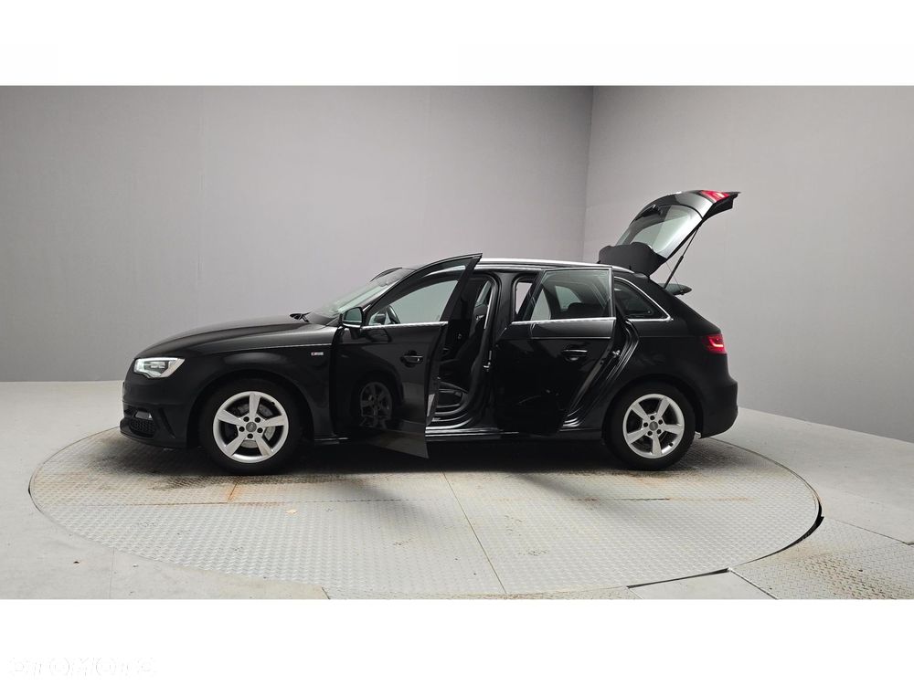 Audi A3 Sportback - 10