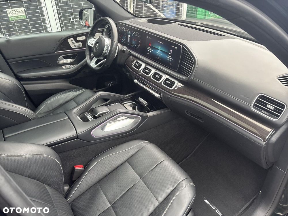 Mercedes-Benz GLS - 18