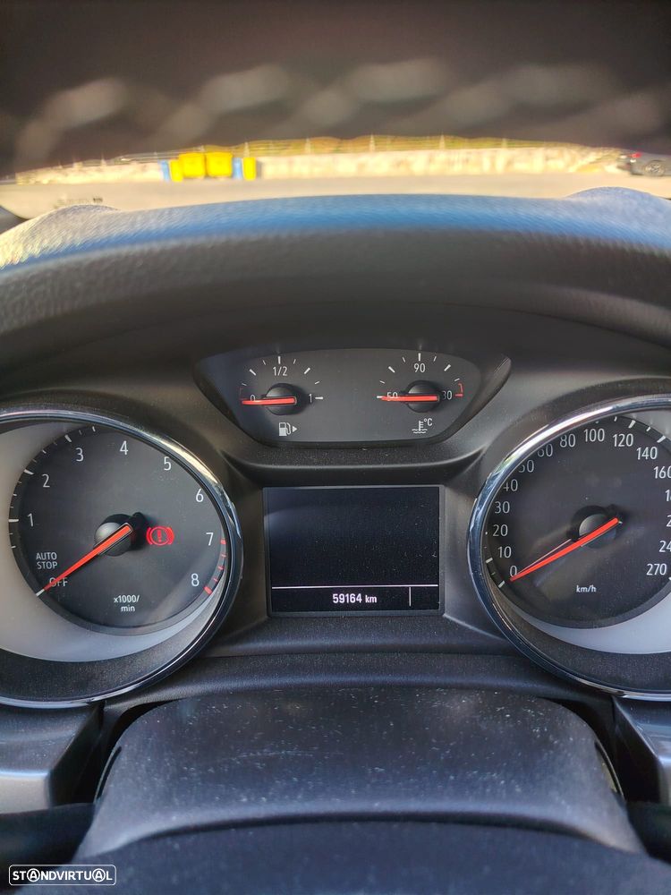 Opel Astra 1.2 T GS Line - 5
