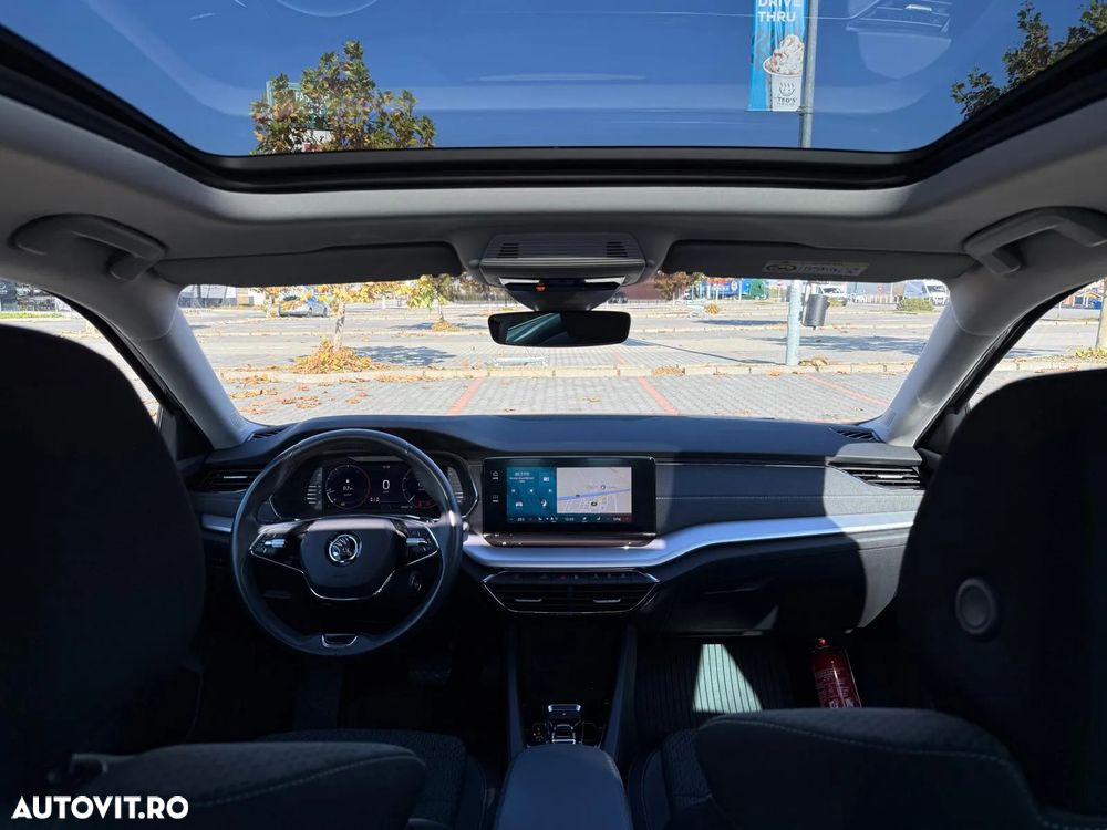 Skoda Octavia Combi 2.0 TDI DSG Style - 14