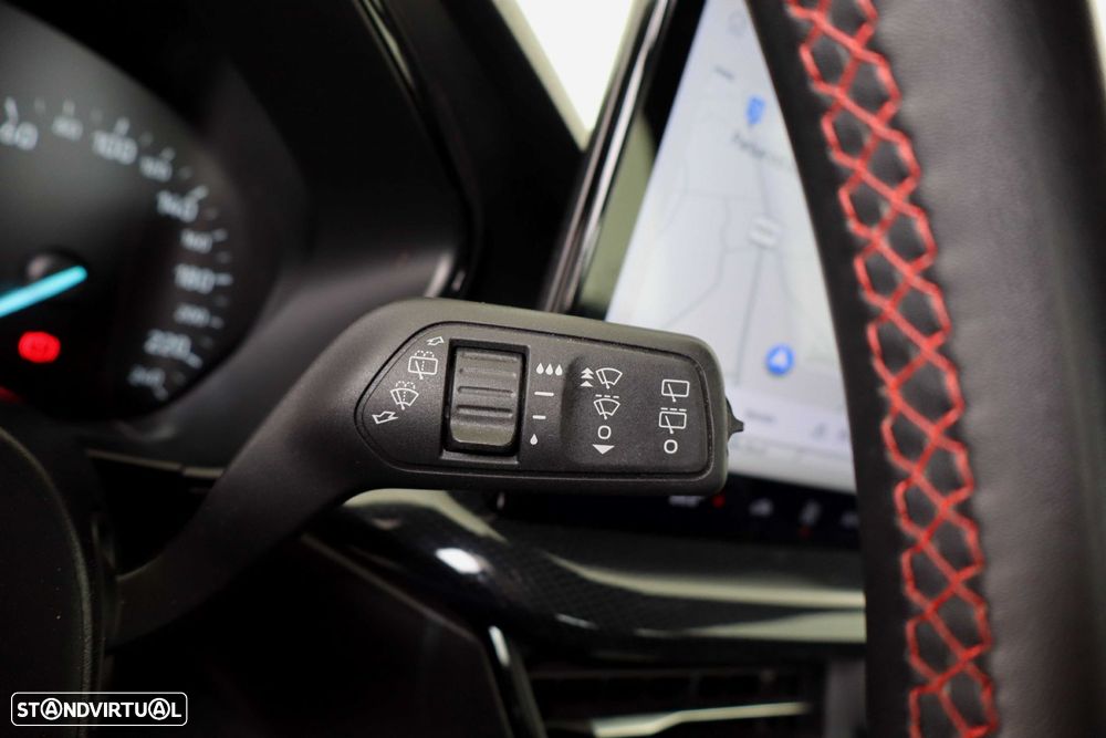 Ford Focus 1.0 EcoBoost MHEV ST-Line - 19