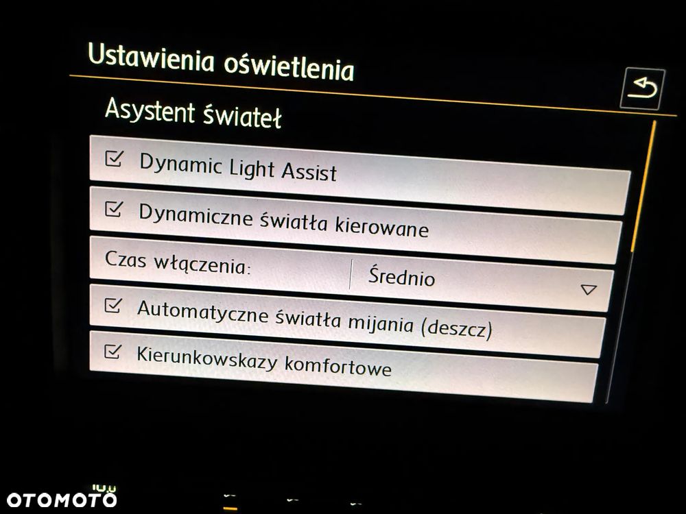 Volkswagen Passat - 29