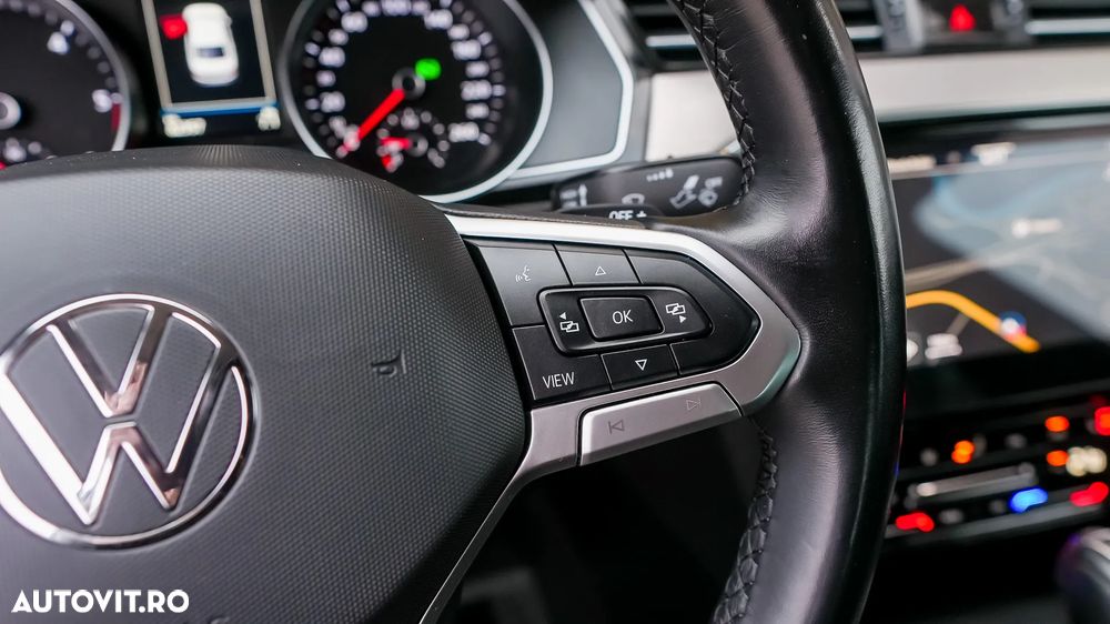 Volkswagen Passat 2.0 TDI DSG Highline - 19