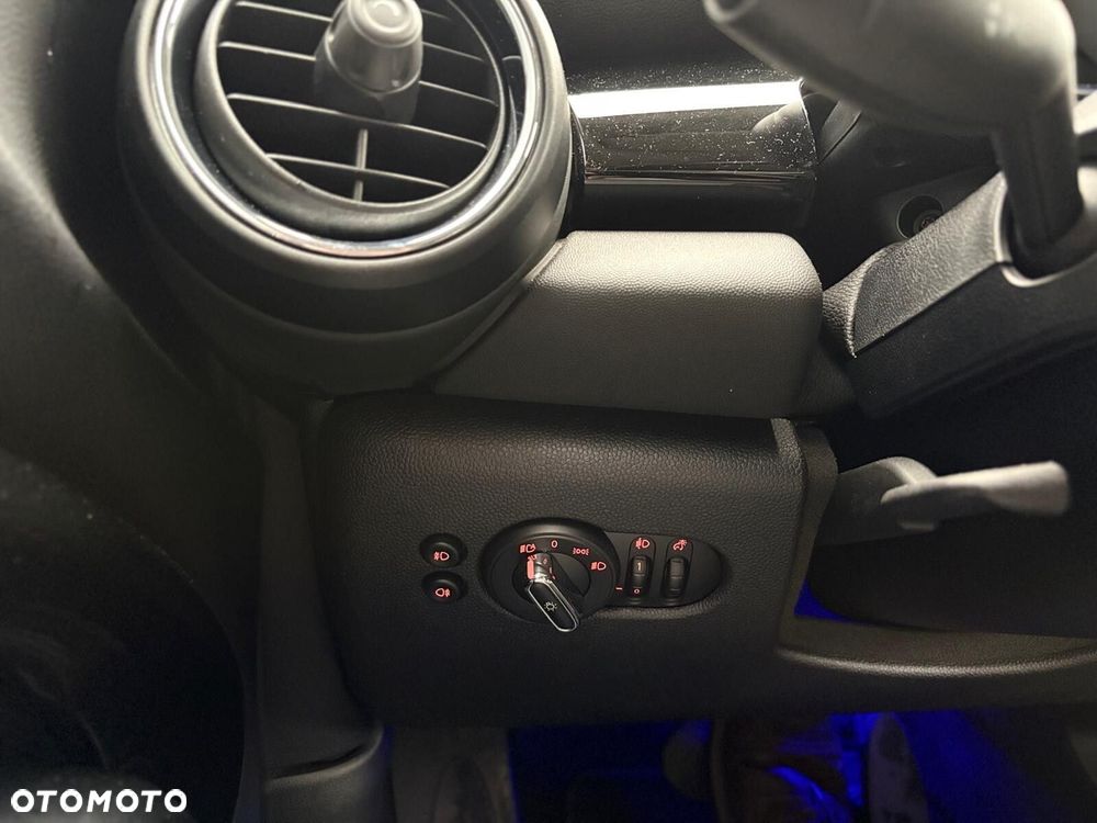 MINI Cooper Classic Trim - 8