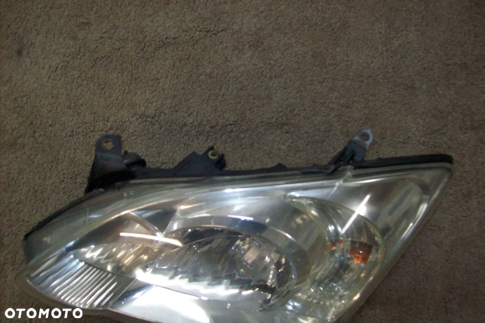 LAMPA PRZEDNIA PRAWA TOYOTA COROLLA E-12 LIFT - 8