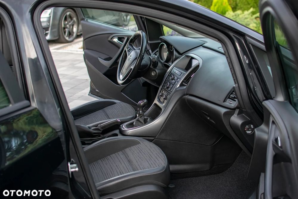 Opel Astra - 36