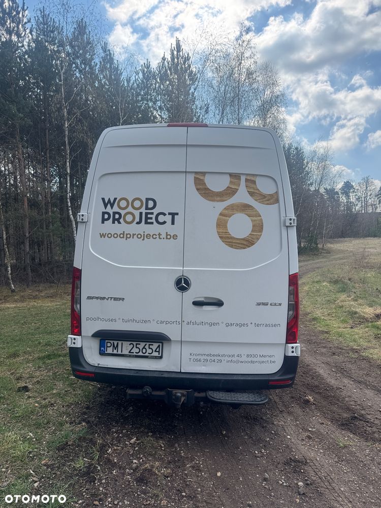 Mercedes-Benz Sprinter - 4