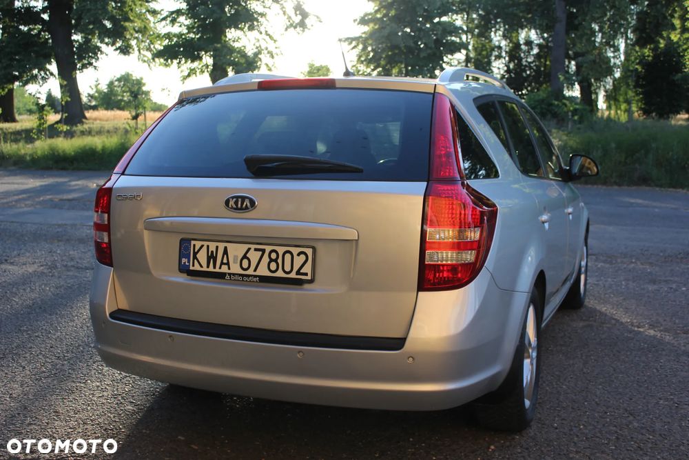 Kia Ceed - 7