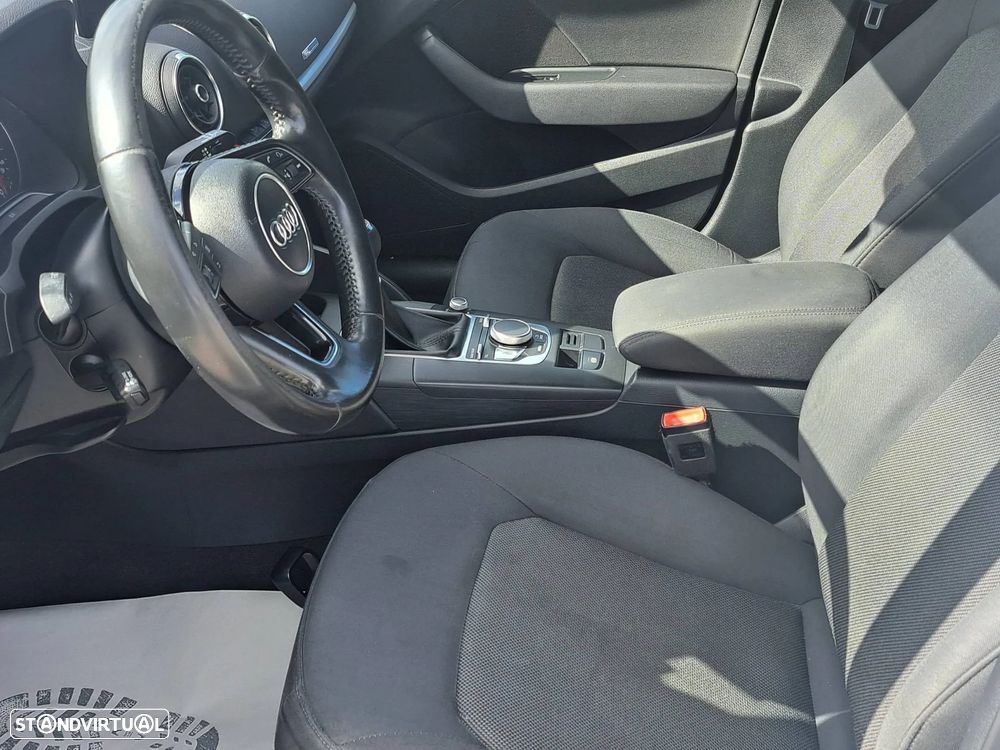 Audi A3 Sportback 1.6 TDI S-line - 8