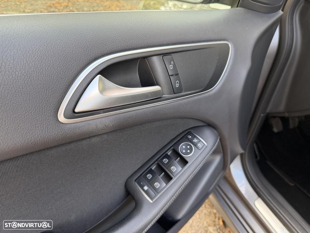 Mercedes-Benz B 180 d BlueEFFICIENCY Edition Style - 19