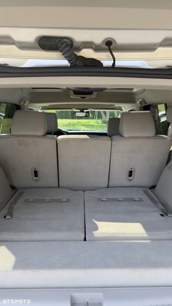 Jeep Commander 5.7 V8 Limited - 23