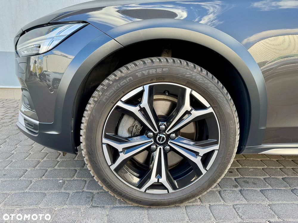 Volvo V90 Cross Country B5 B AWD Pro - 11