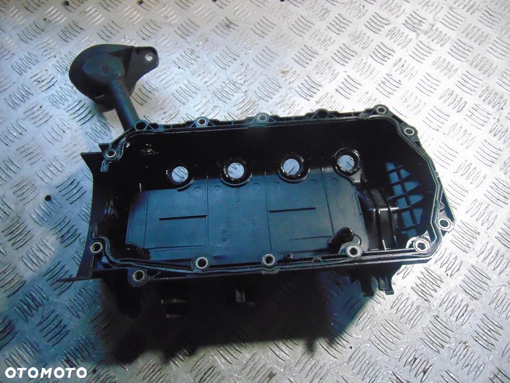 Pokrywa zaworów clio 3 1,2 16 v - 6